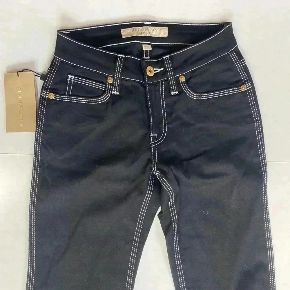Burberry Brit NWT Black with White Stitching
Denim Flare Leg Jeans Size 25 - Picture 2 of 15